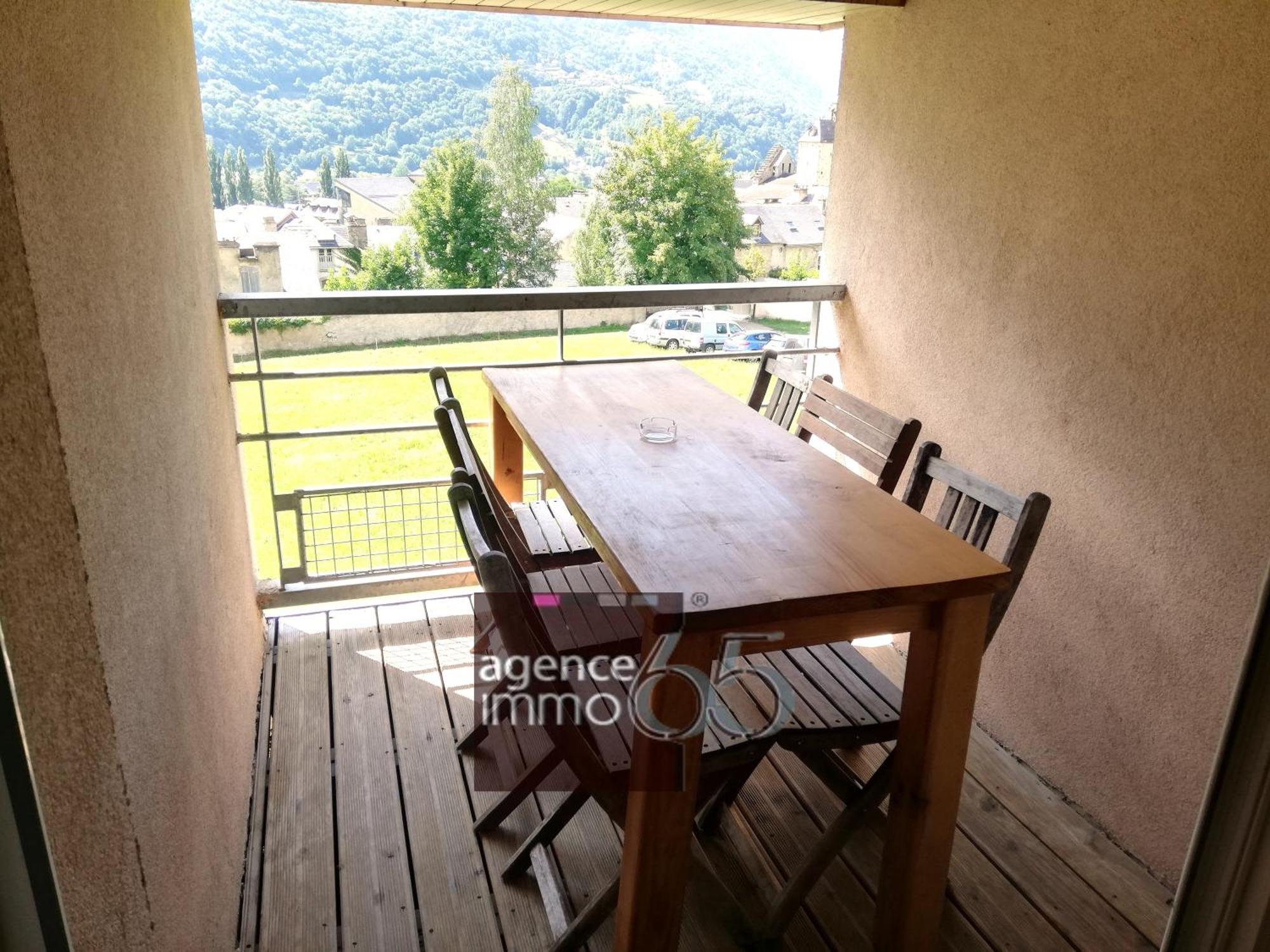 Pyrenees Zenith Apartment *